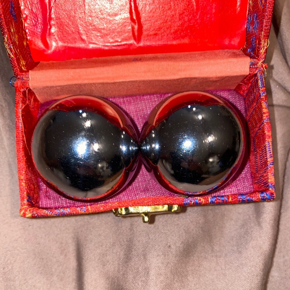 Vintage Chinese medicine balls